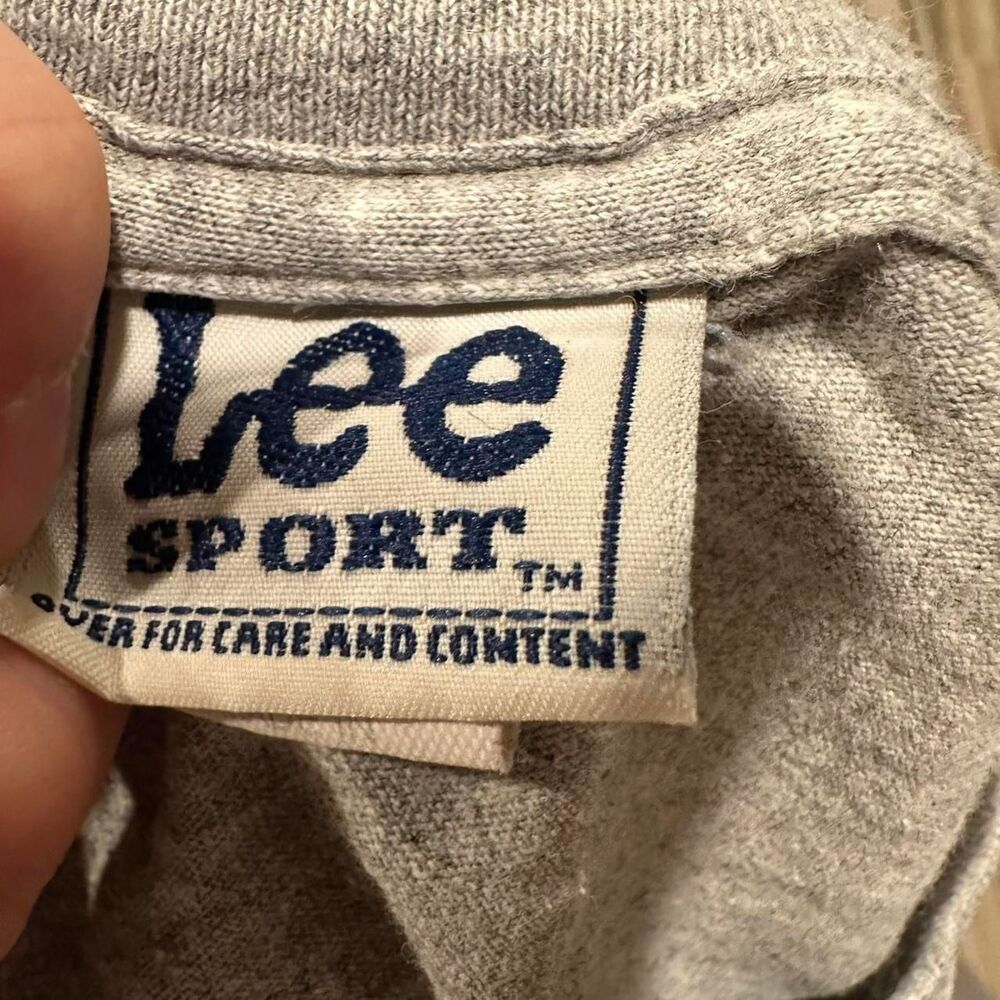 Vintage Lee Sport Men's Grey Syracuse U T-shirt - Picture 3 of 4